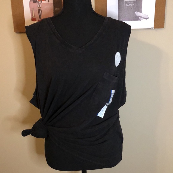 2 for $15 Time and Tru pocket tank (bundle 2 items) - Picture 3 of 5